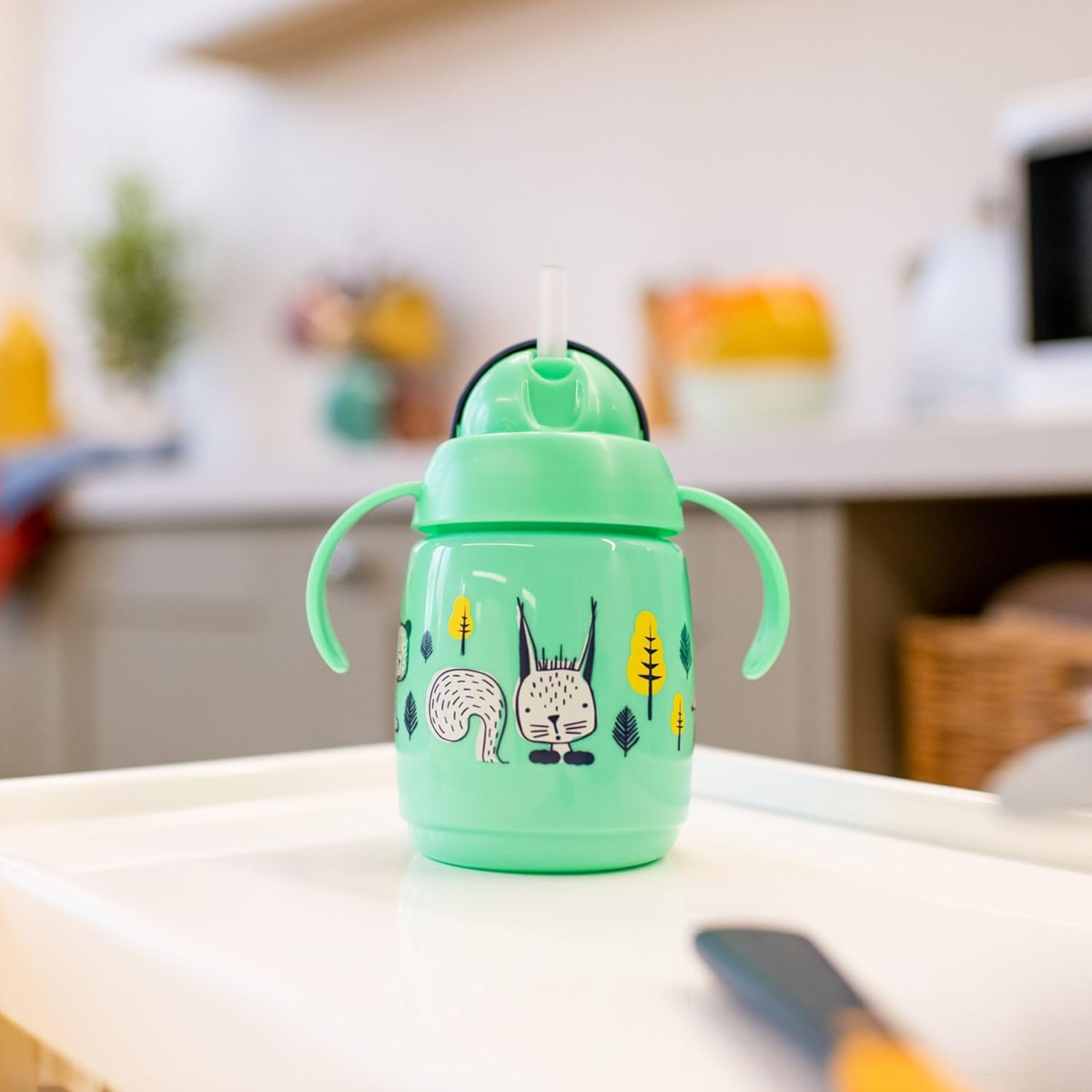 TOMMEE TIPPEE Superstar nevytekajúci pohár 300 ml 6 m+