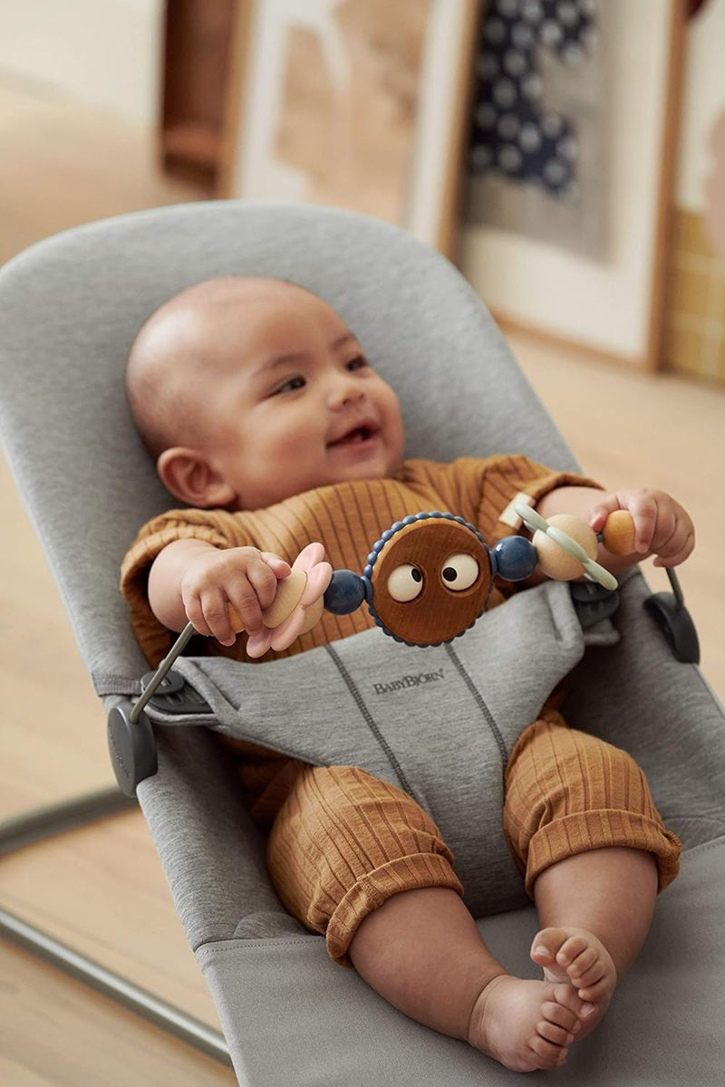 BABYBJORN oblúk s hračkami k ležadlu 31 cm