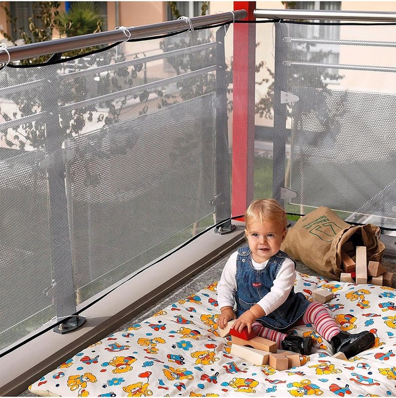 REER ochranná sieť zabraňujúca vypadávaniu hračiek z balkóna 294 x 94 cm