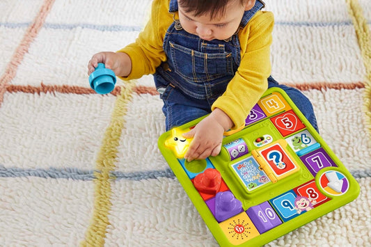 FISHER-PRICE HRB74 tablă de joc interactivă 40 de sunete LIMBA GERMANĂ