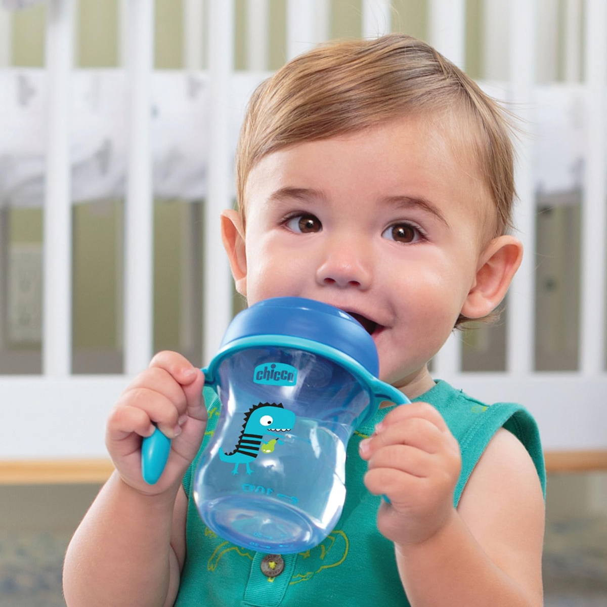 CHICCO Transition Cup kubek niekapek z ustnikiem i uchwytami 200 ml 4 m+