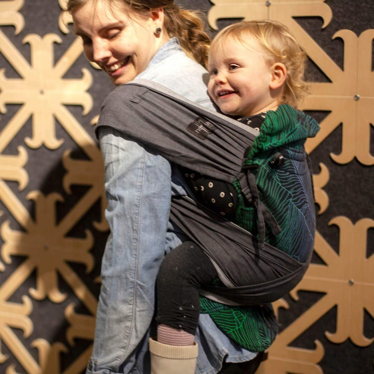 HOPPEDIZ soft baby carrier