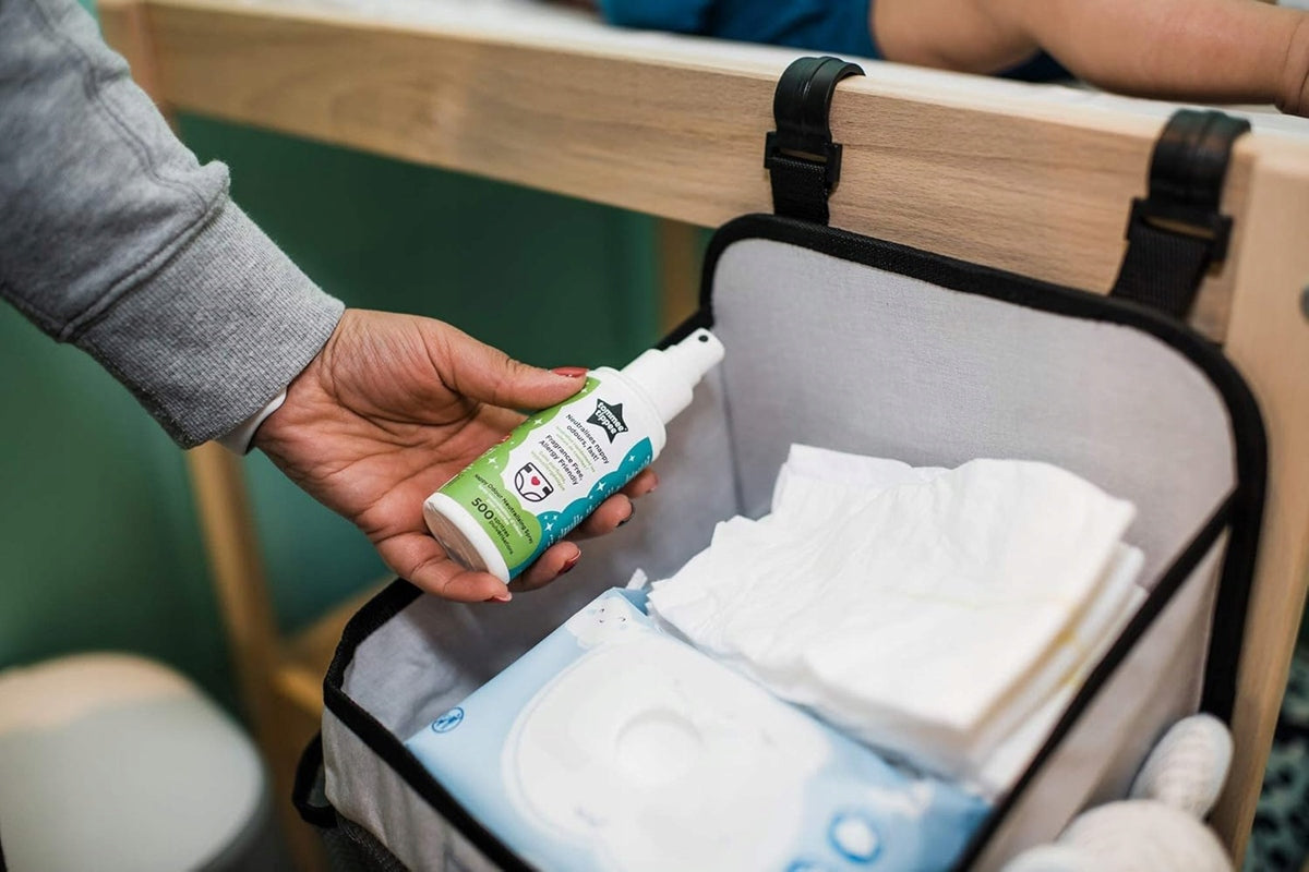 TOMMEE TIPPEE Easi Change skladací organizér na prebaľovanie na stôl 38 cm