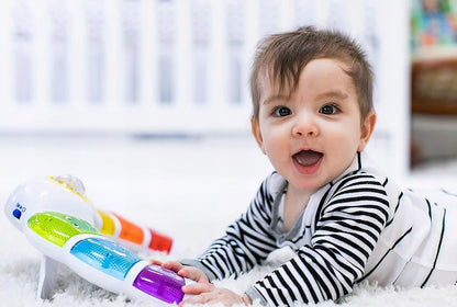 BABY EINSTEIN panel so svetlom, hrkálkou, melódiami a slovami v 3 jazykoch