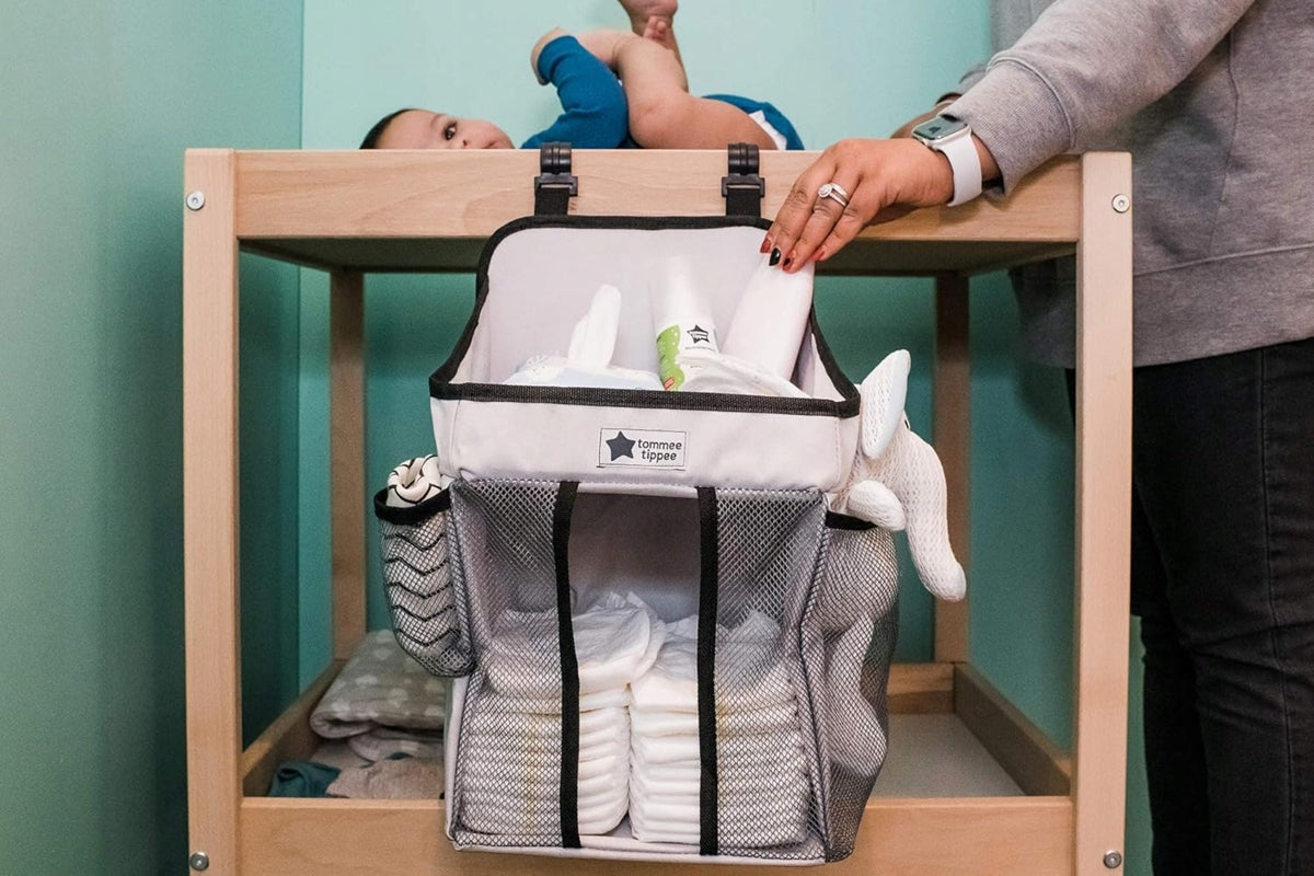 TOMMEE TIPPEE Easi Change skladací organizér na prebaľovanie na stôl 38 cm