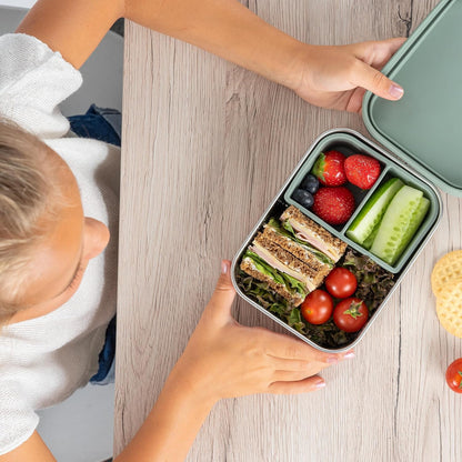 REER raňajkový box z nehrdzavejúcej ocele s priehradkou 700 ml 12x16 cm