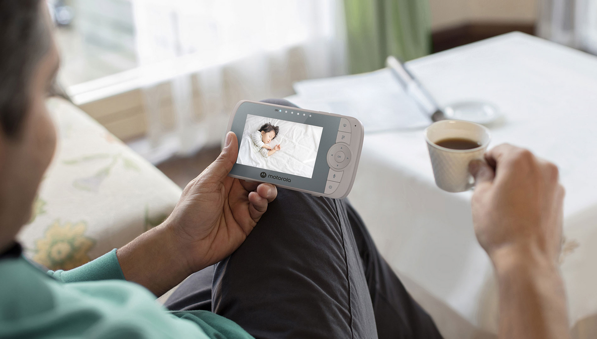 MOTOROLA VM64 Connect electronic baby monitor 4.3''