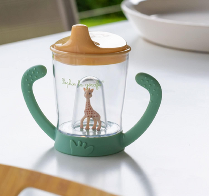 VULLI Sophie la Girafe nevytekajúci pohár s náustkom 180 ml 6 m+