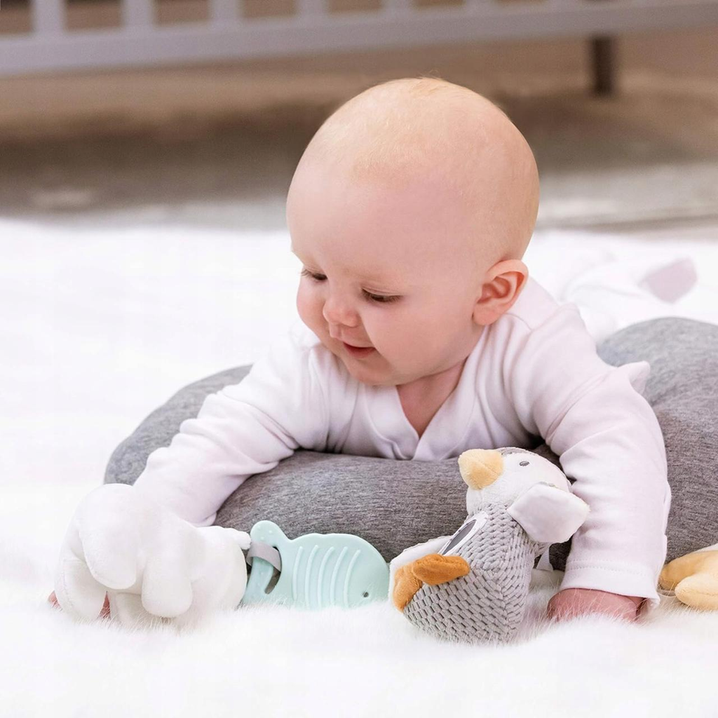 NUBY almofada de brincadeira de barriga para baixo com brinquedos