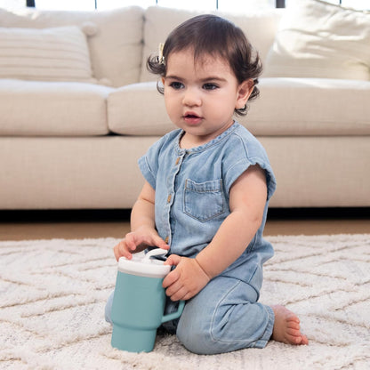 INFANTINO My 1st Tumbler silikónový hrnček s náustkom proti vyliatiu 266 ml 6 m+
