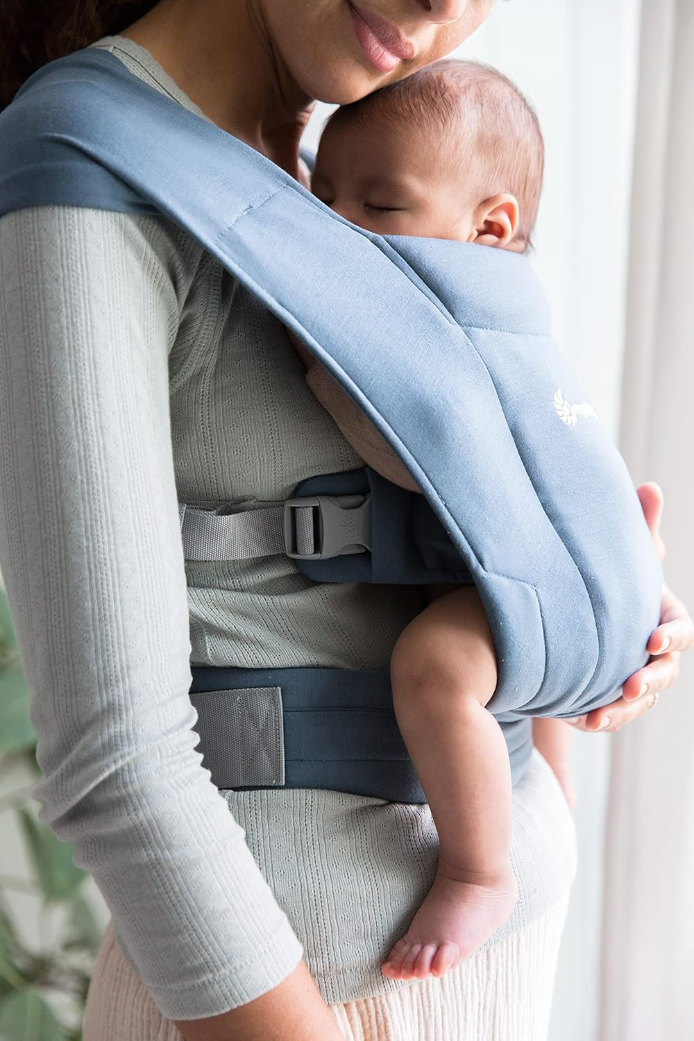 ERGOBABY EMBRACE nosič pre novorodencov