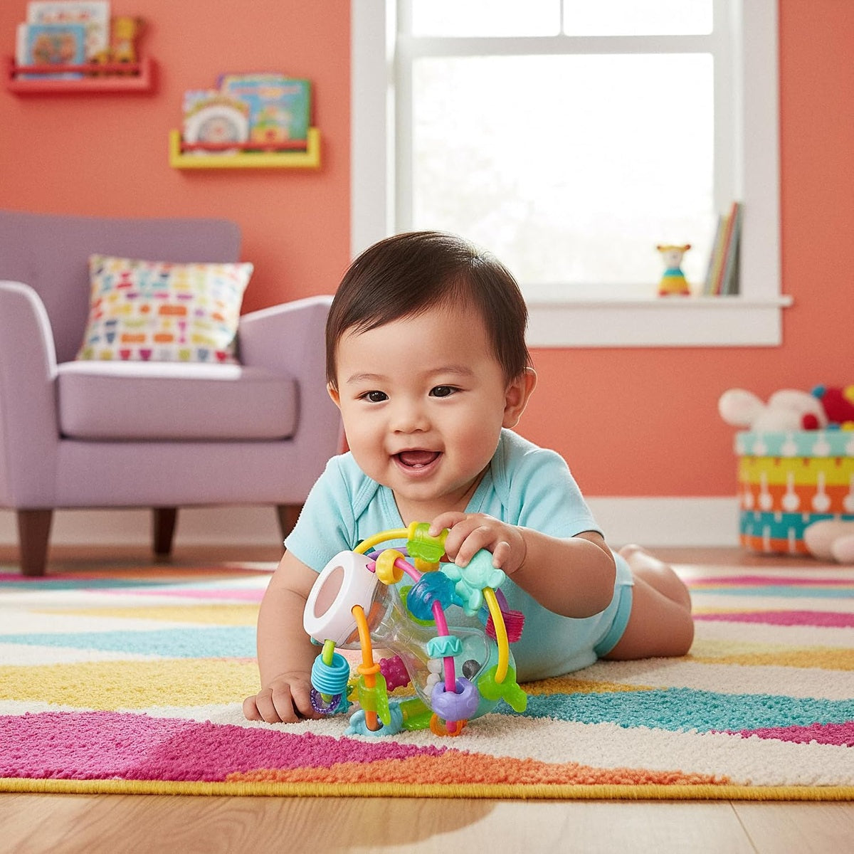 PLAYGRO Play and Learn Ball gryzak chwytak z grzechotką i lusterkiem 14 cm