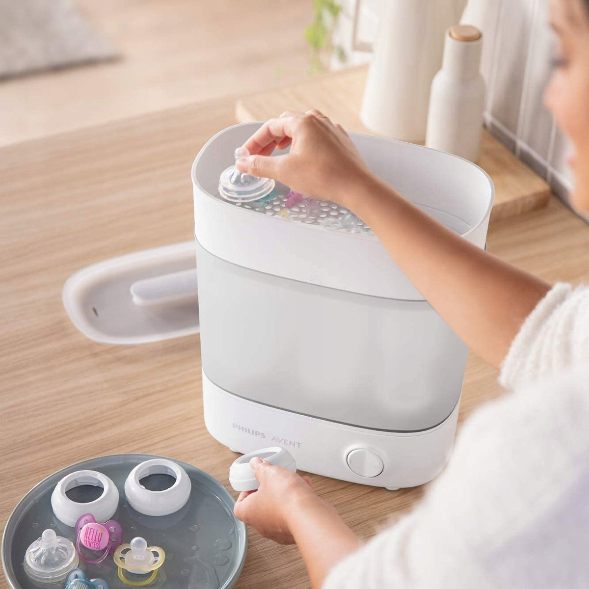 PHILIPS AVENT elektrický parný sterilizátor