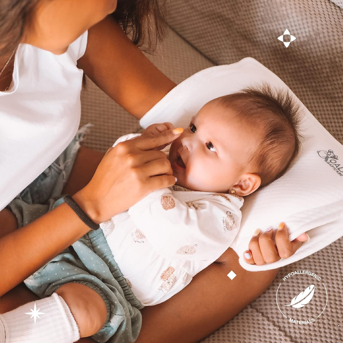 KOALA BABYCARE dojčenský vankúš + obliečka ZABRAŇUJE plagiocefálii