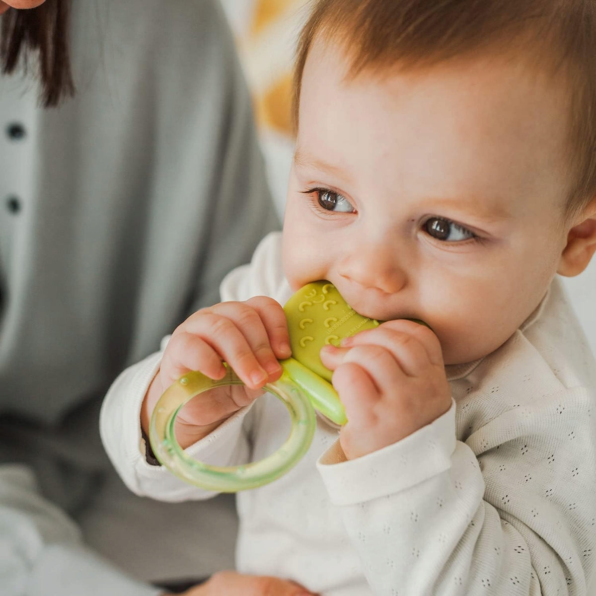 SUAVINEX butterfly wedding teether