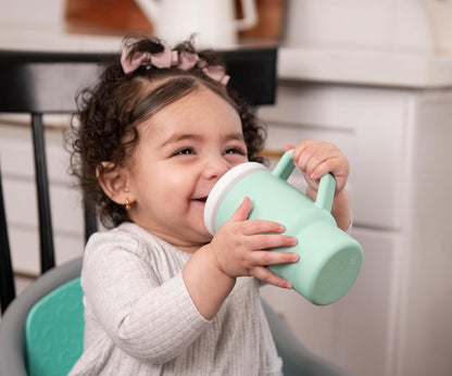INFANTINO My 1st Tumbler silikónový hrnček s náustkom proti vyliatiu 266 ml 6 m+