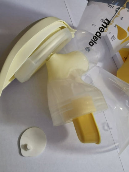 MEDELA Harmony 005.2052 ručný odsávač mlieka 2-fázový U