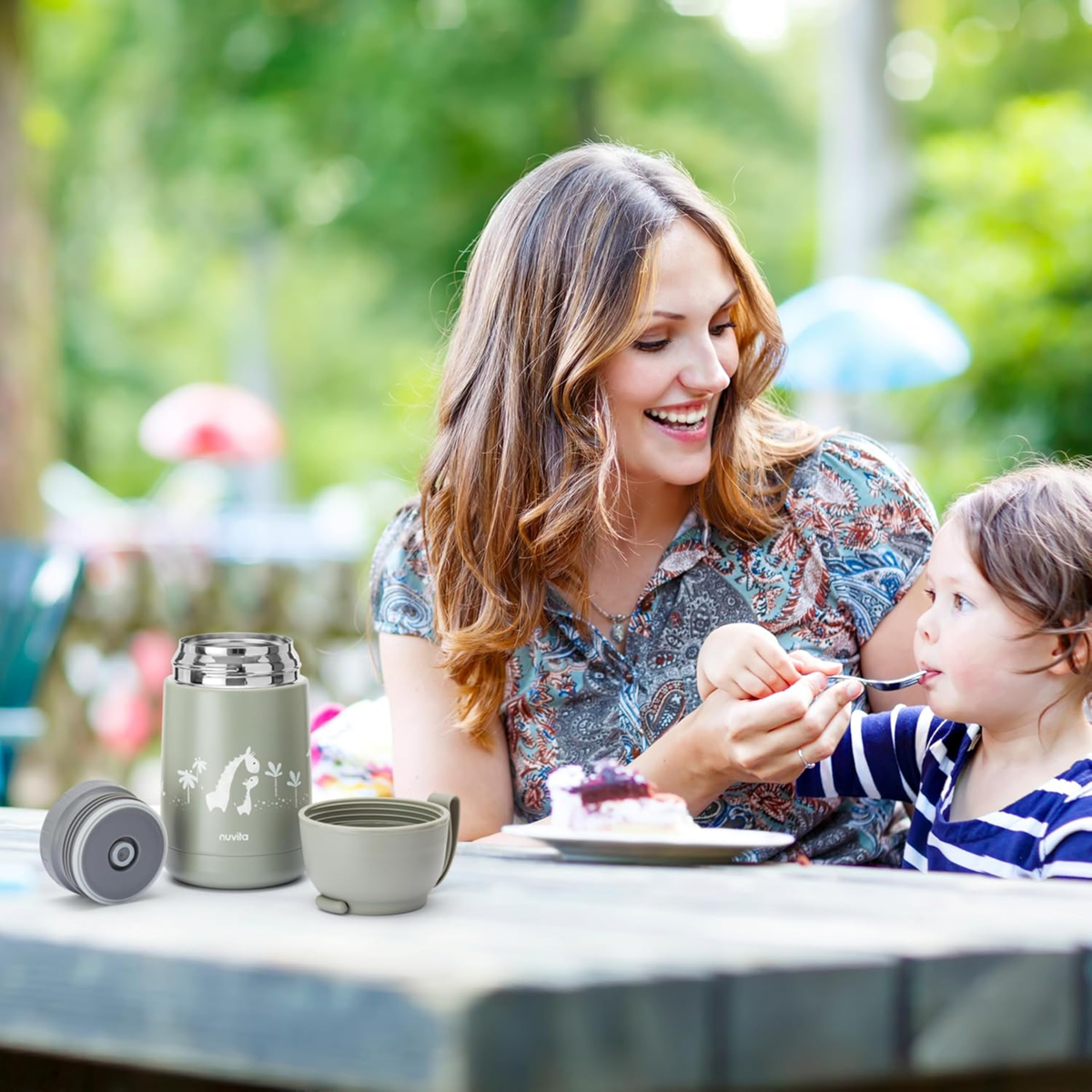 NUVITA 4475 jedálenská termoska z nehrdzavejúcej ocele 620 ml 0+ ŽIRAFY