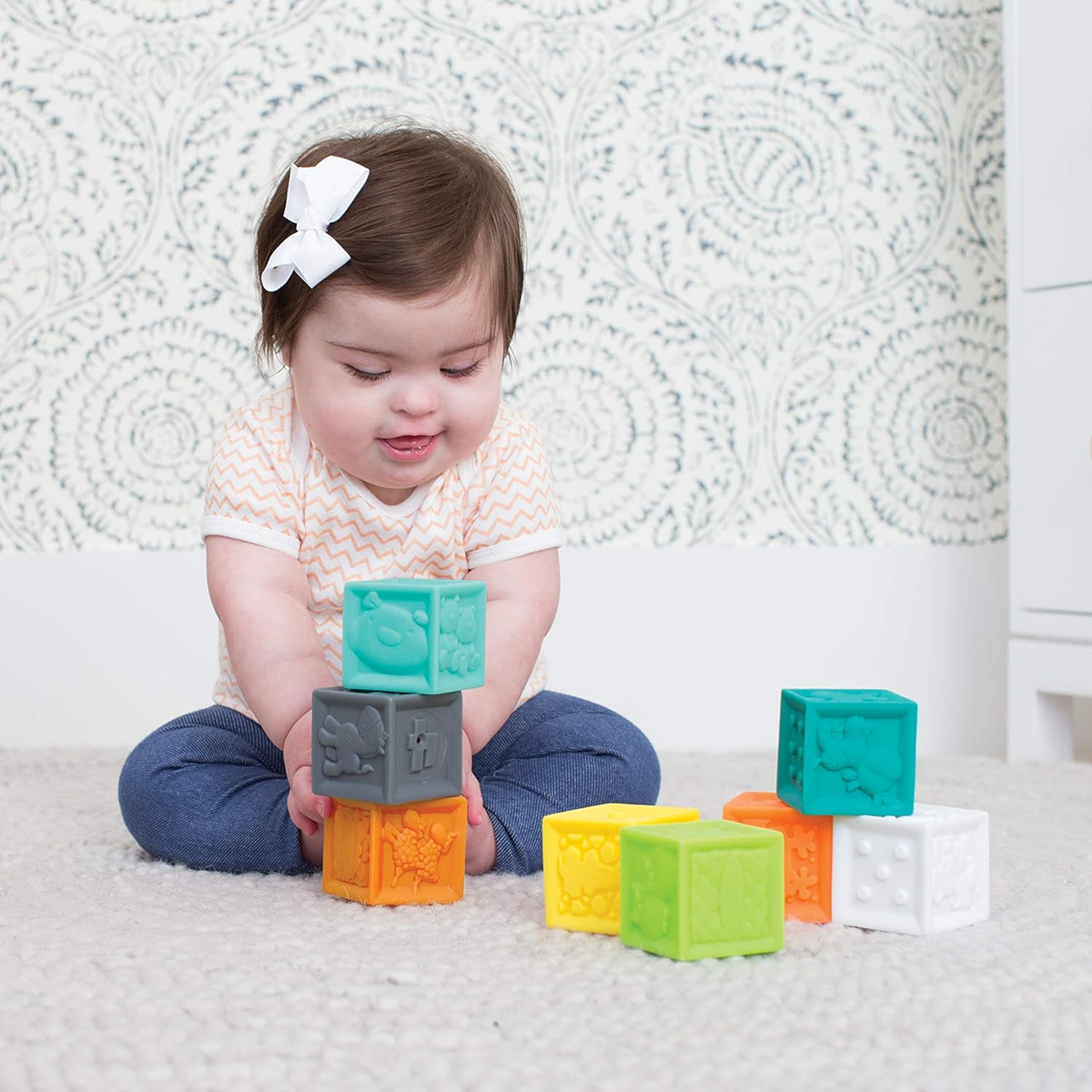 INFANTINO Senso Balls, Blocks & Buddies silikónové hračky 20 prvkov