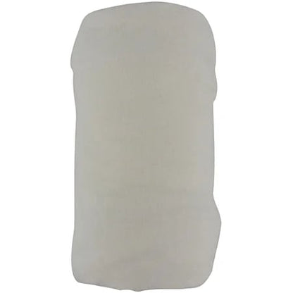 Prześcieradło Babycalin w kolorze ecru z gumką, rozłożone na materacu i widziane z góry.