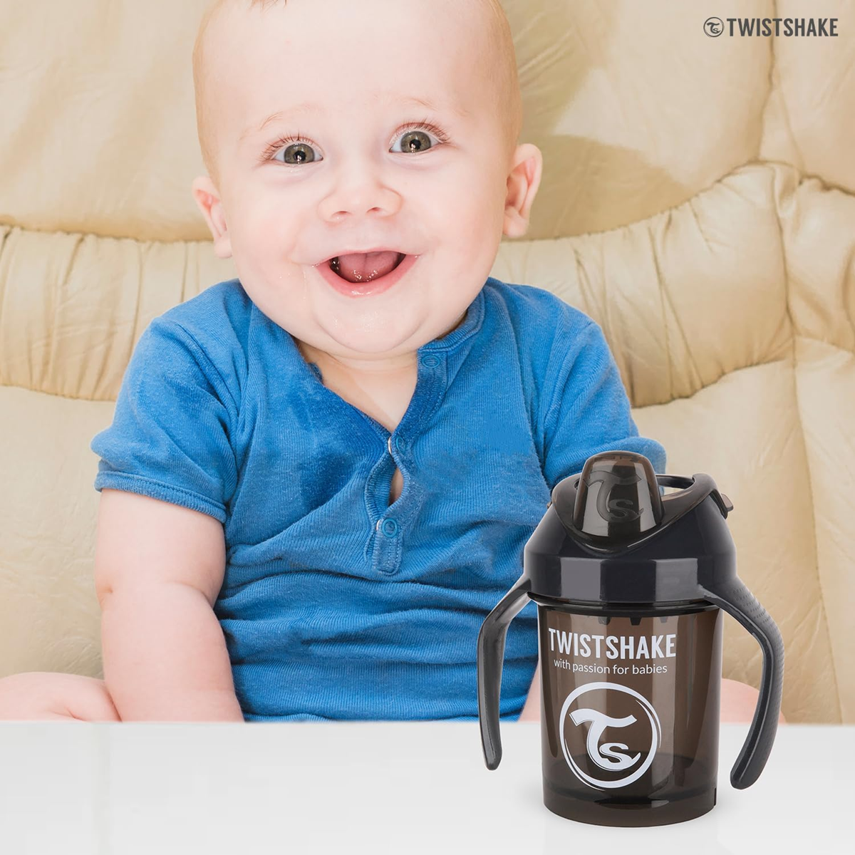 TWISTSHAKE Mini Cup nerozlievací pohár s náustkom a mixérom 230 ml 4 m+