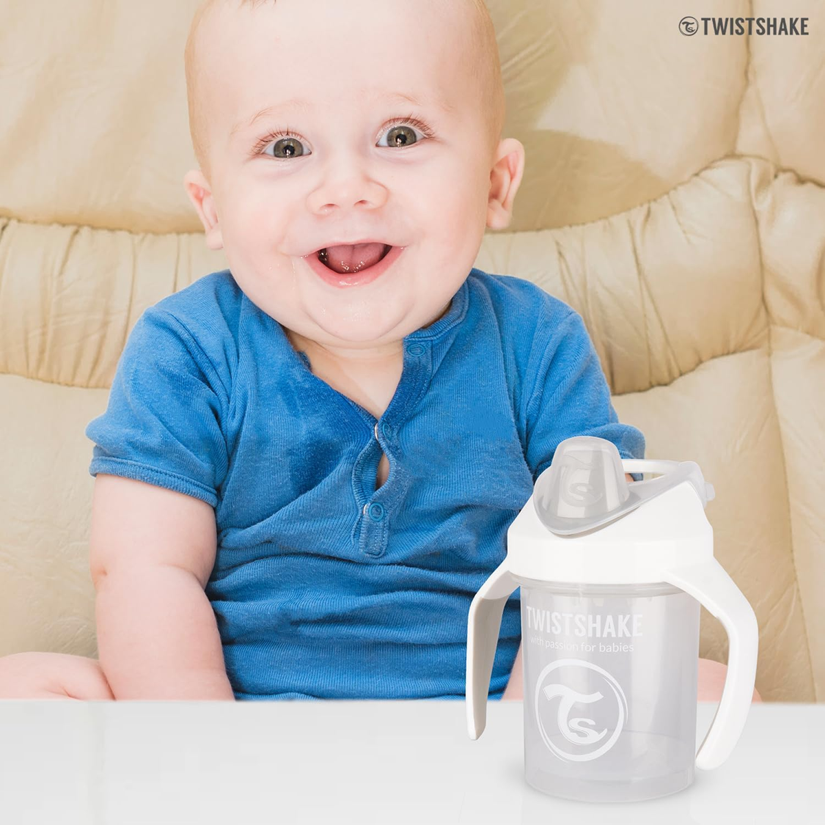 TWISTSHAKE Mini Cup nerozlievací pohár s náustkom a mixérom 230 ml 4 m+