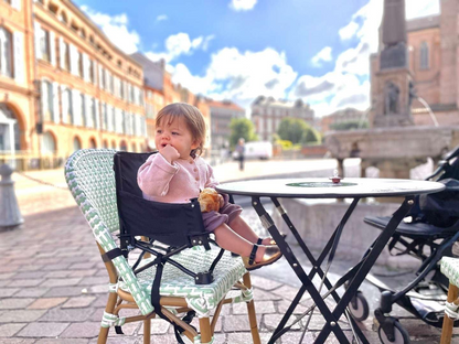 BAMBISOL cestovná jedálenská stolička s pultíkom