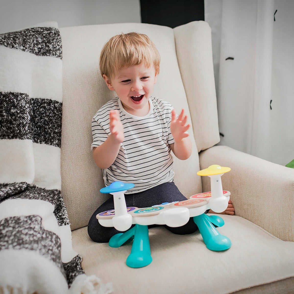 HAPE Baby Einstein drevené dotykové bicie nástroje