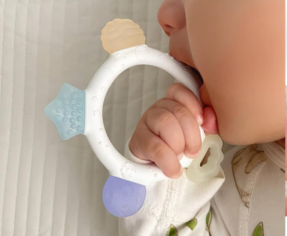 AKOLIK extra mäkké silikónové masážne hryzadlo 9,5 cm 3 m+