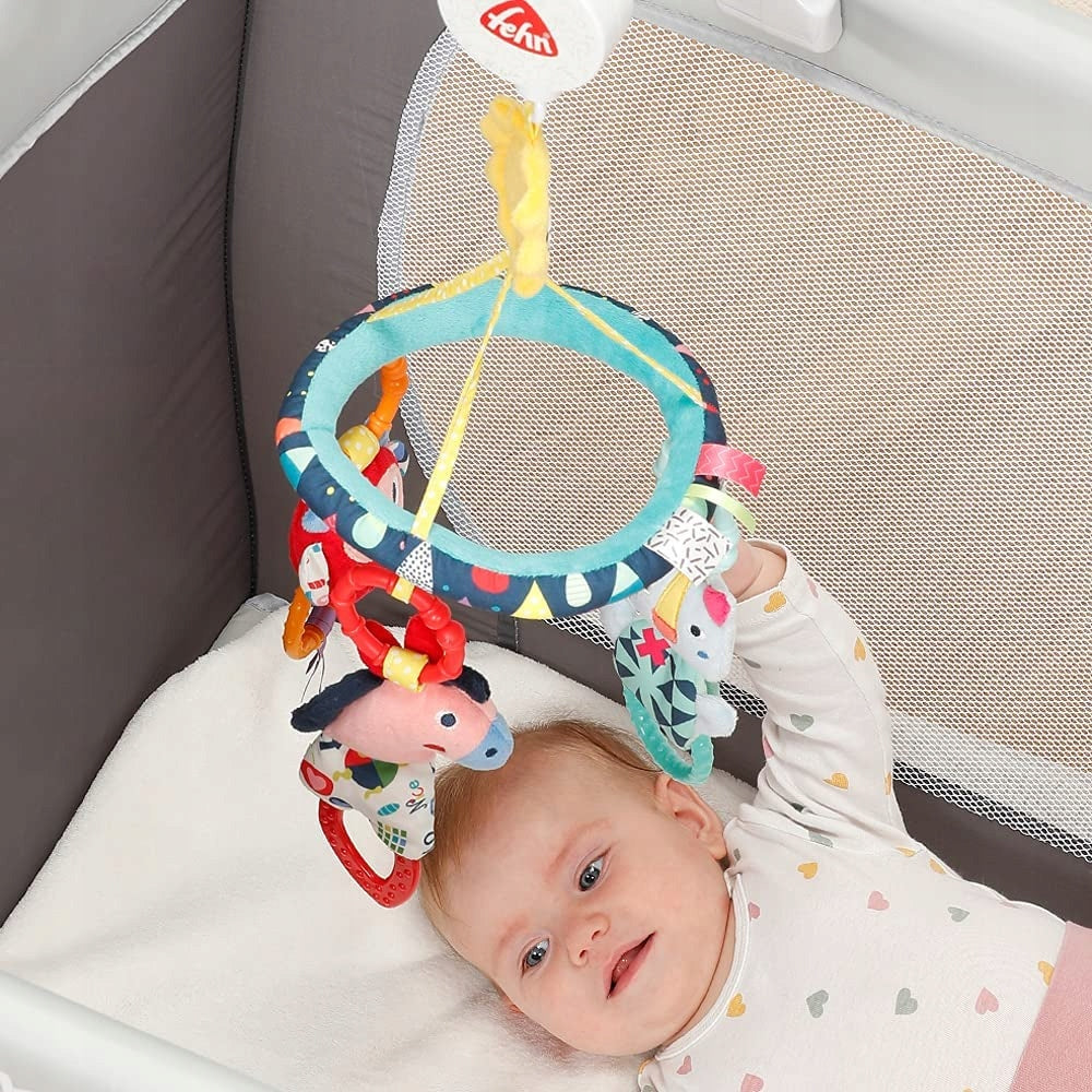 FEHN Color Friends kolotoč s hracím mechanizmom do postieľky