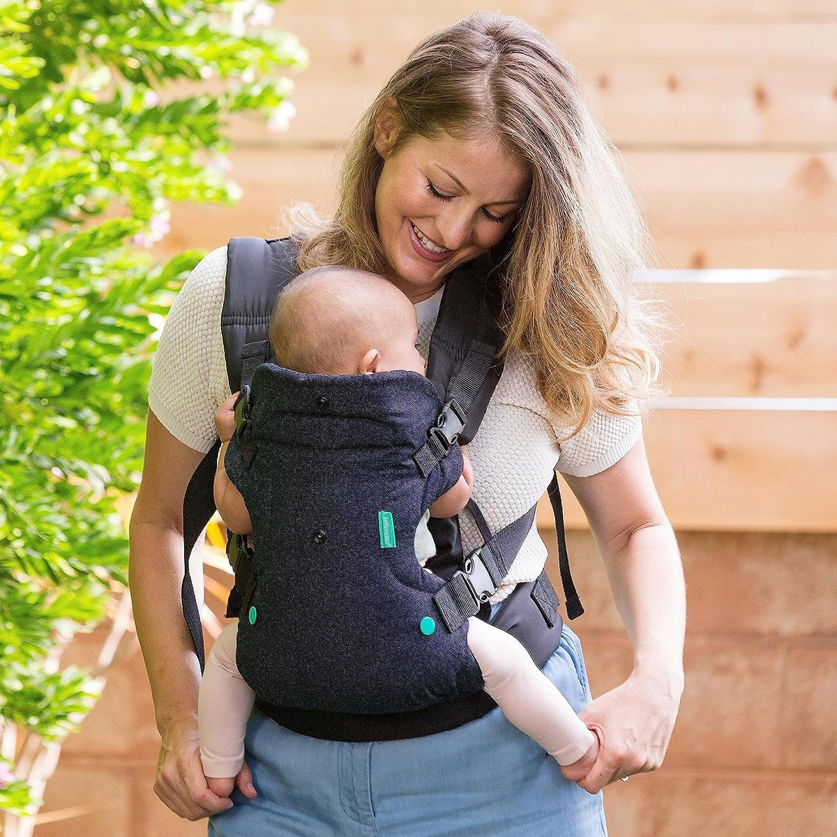 INFANTINO FLIP 4v1 ergonomické nosiče 3,5 - 14,5 kg